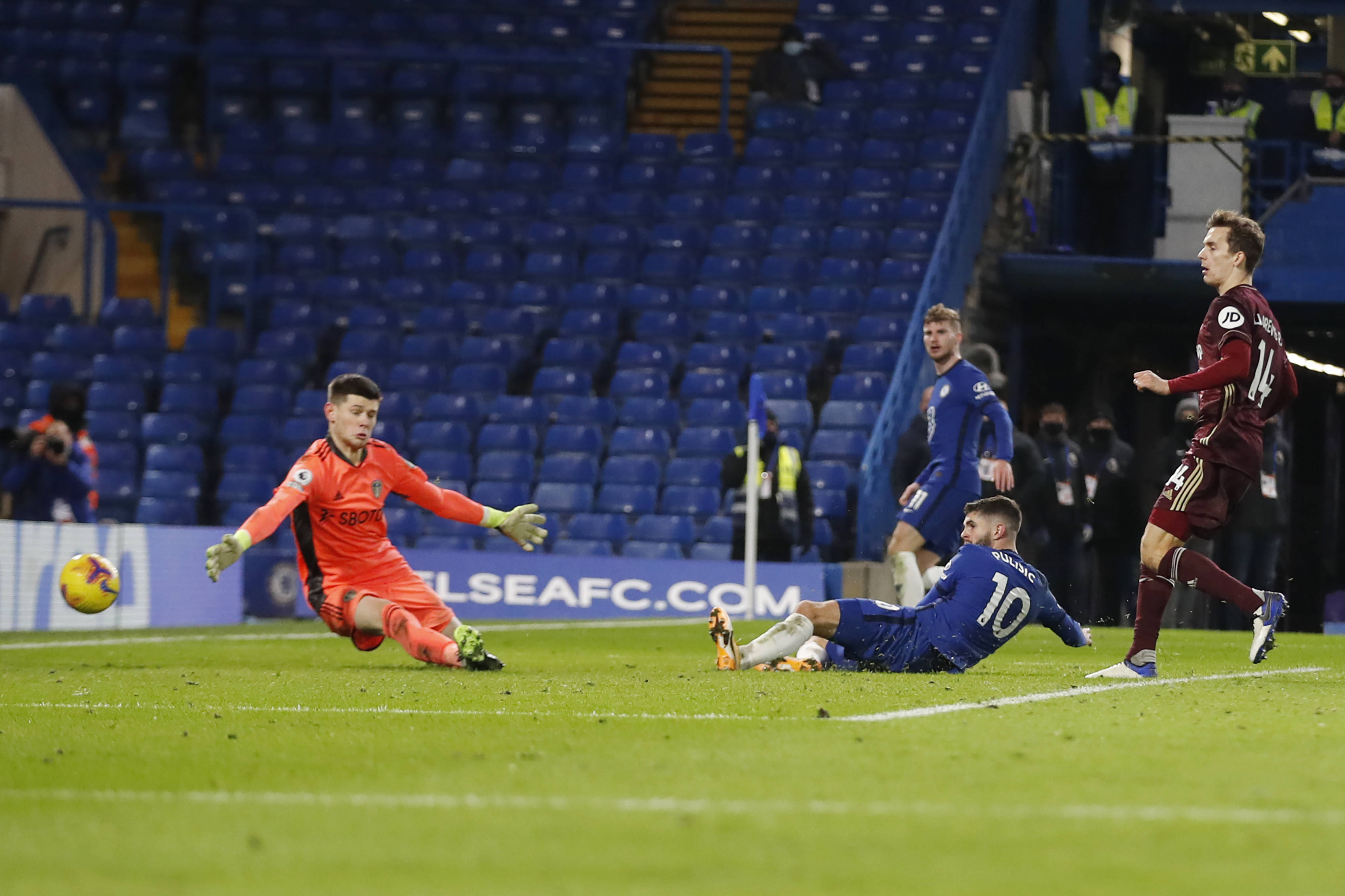 一位球员都 一位球员都